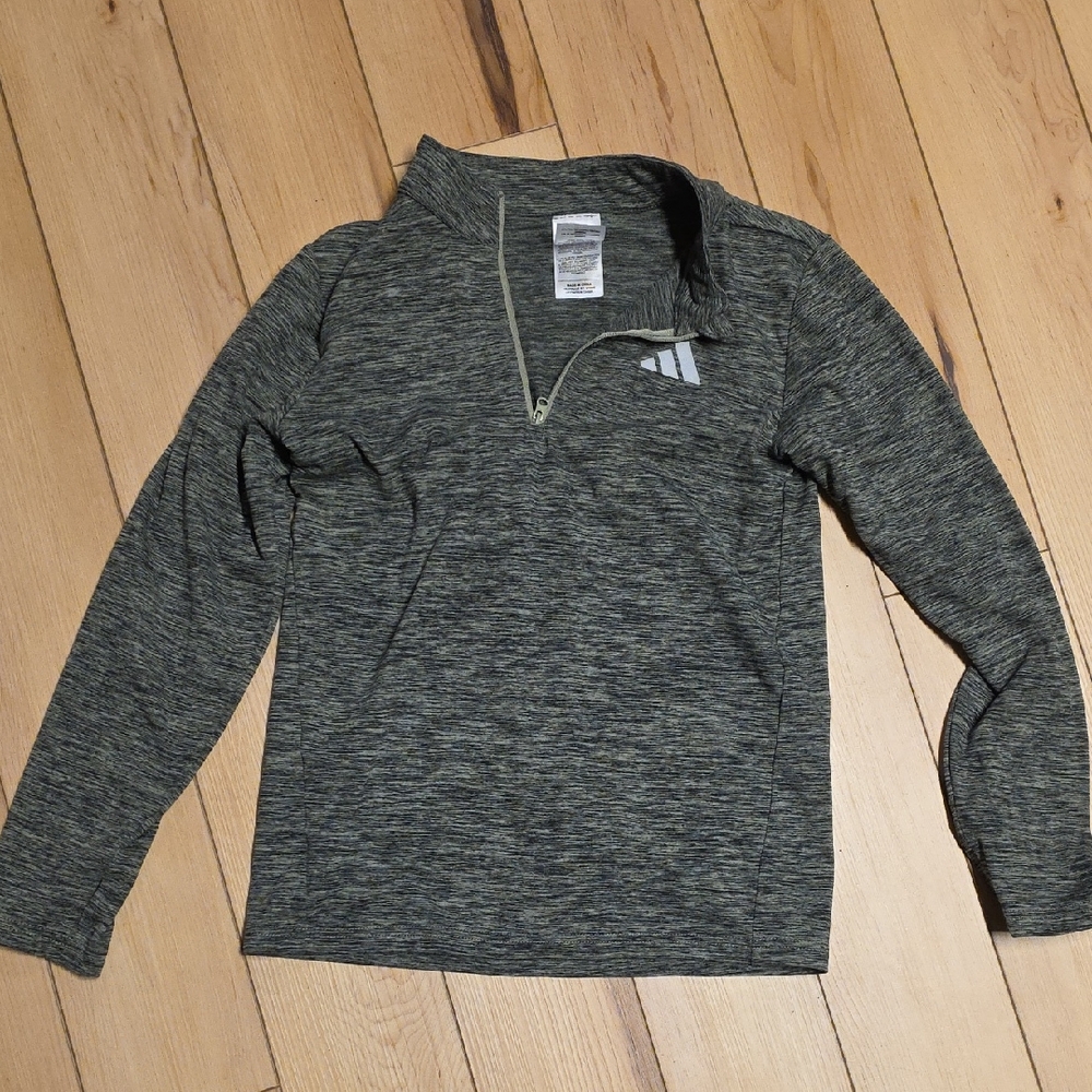 Adidas Heathered Black Quarter-Zip Top💙5 For $25💙